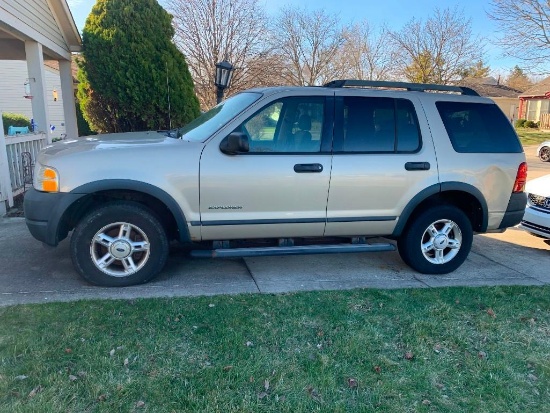 2005 Ford Explorer Advance Trac RSC. See Photos for Damage & Rust.  Unknown Mileage