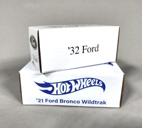 Hot Wheels '32 Ford and '21 Ford Bronco Wildtrak