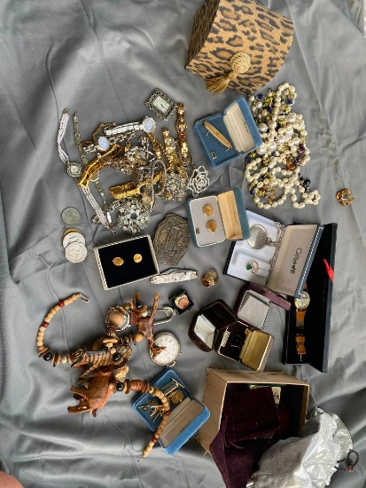 Large Lot of Vintage Costume Jewelry, Watches etc