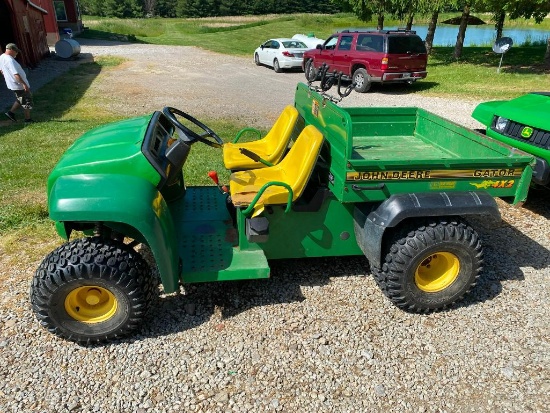 John Deere Gator 4x2 Nice with Dump Bed (Manual)