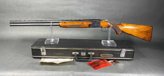 Winchester Model 101 12 Gauge Shotgun in Case Very Fine