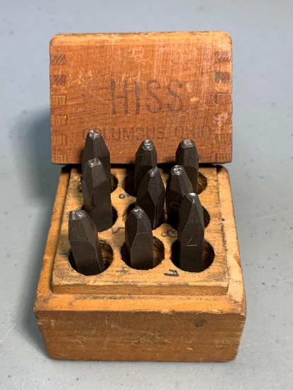 Numerical Die Punches in Wooden Box