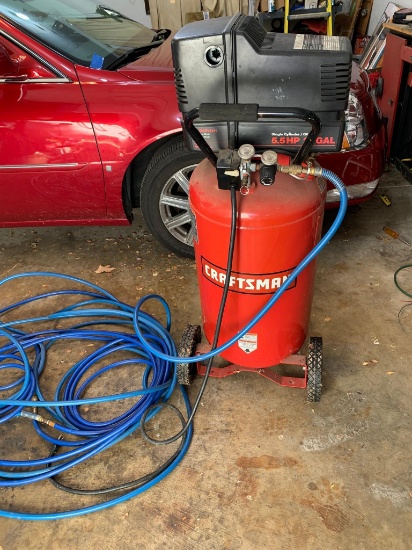 Craftsman 5.5HP 25 Gallon Air Compressor with Hose. Powered On.