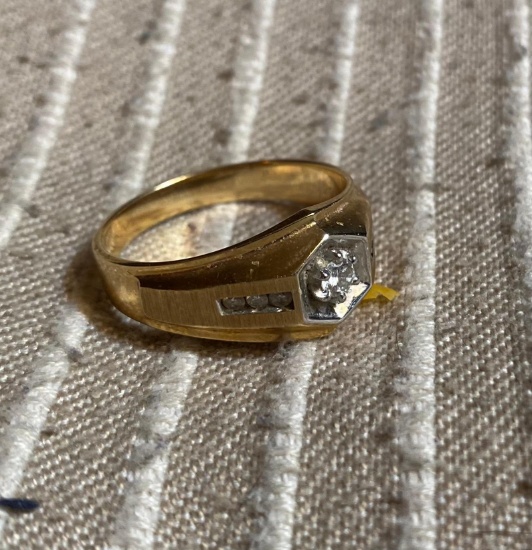 Men's or Women's 14k Gold Diamond Ring 8.1 grams