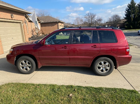 2006 Toyota Highlander 168,436 miles Very Clean Extensive Service Records