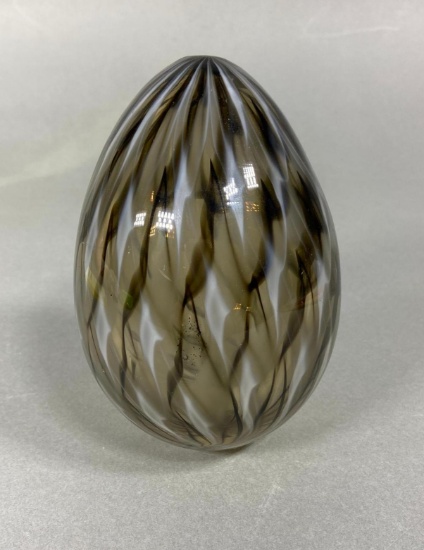 Vintage Art Glass Egg Kosta Sweden Mona Schildt