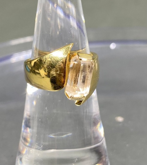 14k Gold & Sapphire Gemstone Ring 6.4 grams size 6.5