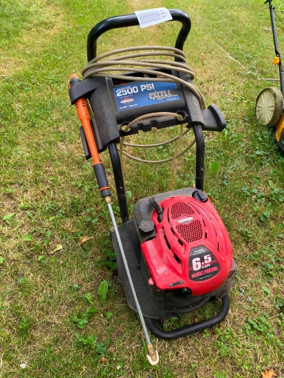 Briggs & Stratton 6.5HP Gas Pressure Washer 2500 PSI