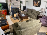 Living room contents lot - Speakers, furniture, lights, Television
