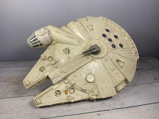 Vintage 1979 Kenner Toys Star Wars Millennium Falcon