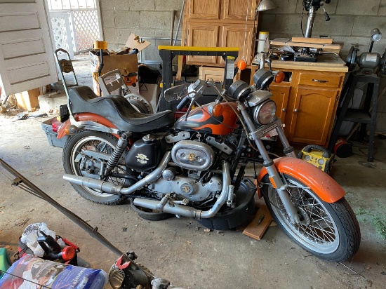 Vintage Harley Davidson Motorcycle 1958 Frame/Motor and 1972 parts