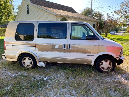 2000 Chevy Astro Van 206,087 Miles Starts, Runs