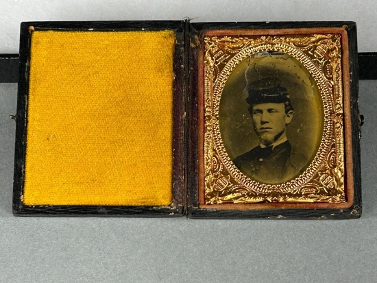 Civil War Tintype of a Union Soldier