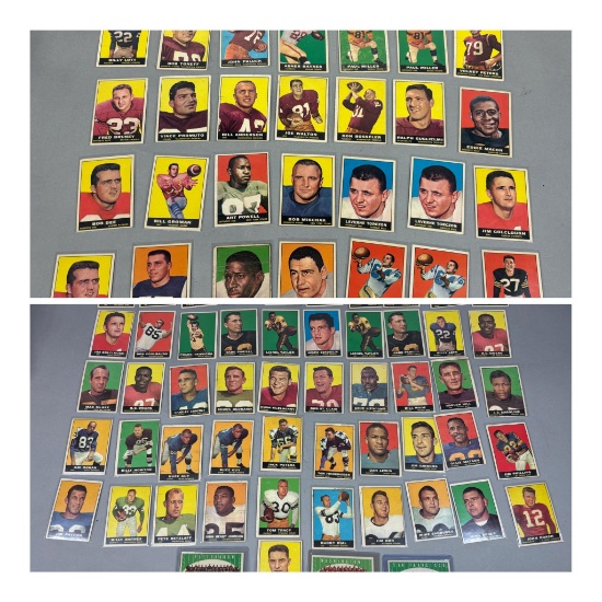 Group of 82 1961 Topps Football Cards
