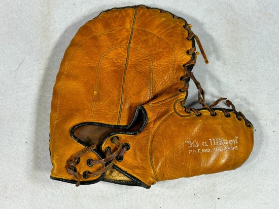 Vintage WIlson Johnny Mize Baseball Glove