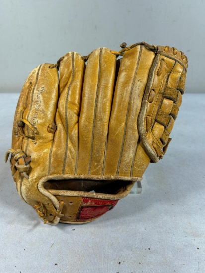 Vintage Rawlings Mickey Mantle Baseball Glove