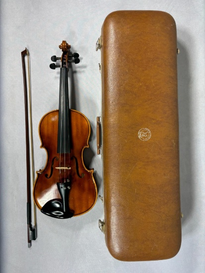 Antique Violin in Case Made in Hungary 4/4 Size