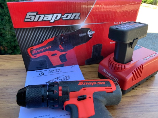 Snap-On 14.4 Volt Cordless Drill With Battery and Charger