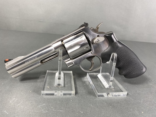 * Smith & Wesson Model 629-6 Revolver 44 Magnum