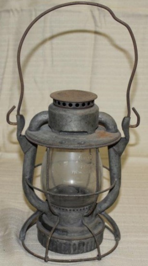 Dietz Vesta Railroad lantern, frame stamped N.Y.N.H. & H.