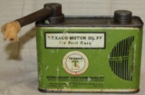 orig Texaco half gallon oil tin w/spout 