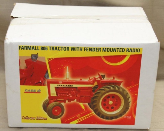 McCormick Farmall 806 tractor w/fender mounted