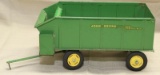 John Deere 112 Chuck wagon; Ertl;