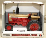 International Farmall 1026 Hydro Gold