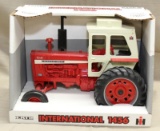 International Farmall 1486 tractor; Ertl;
