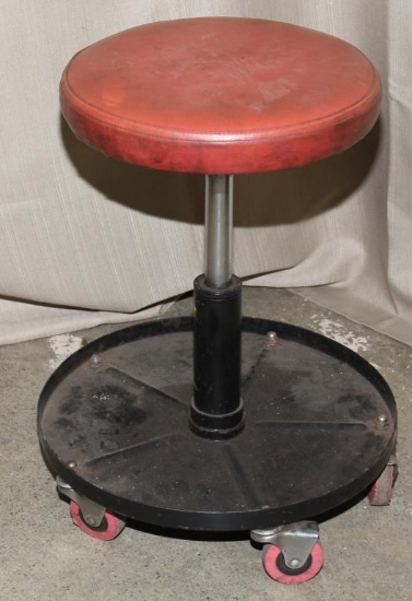 rolling work stool (5 rollers), padded top,