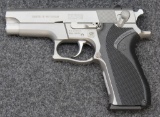 Smith & Wesson, Model 5906,