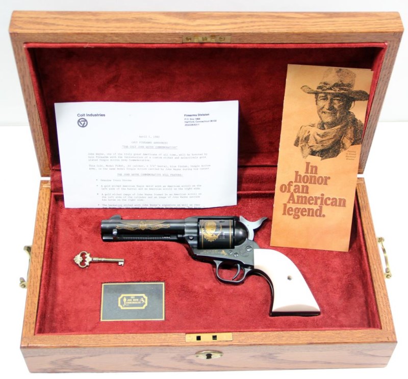 SMG刻印有　THE JOHN WAYNE REVOLVER モデルガン John Wayne Patriotic Tribute Revolver | America Remembers