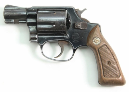Smith & Wesson, Model 37 Airweight, .38 spl, s/n 93J642, revolver, brl length 1.812", double action
