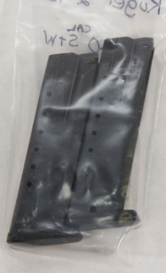 2 unused Ruger SR-40 15 round magazines. Sold by the piece, 2 times the money