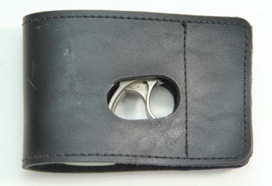 High Standard, Derringer Model, .22 magnum, s/n D43362, derringer, brl length 3.5", tip up action