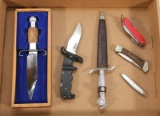 Flat lot with J. Bowie and other assorted knives. 6 total, sold as one lot.