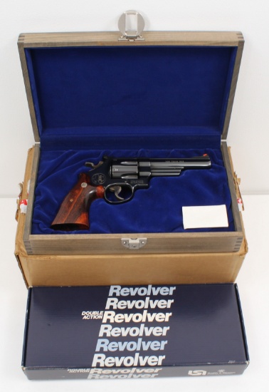 Cased Smith & Wesson, Model 544 Texas Wagon Train 150th Ann. Comm., .44-40