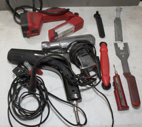 Magnetic mount florescent trouble light,