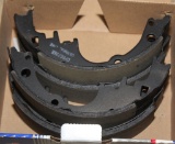 set Car Quest #BS242 brake shoes, NIB