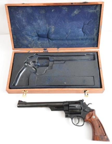 Cased Smith & Wesson, Model 29-2, .44 Mag, s/n N720549, revolver, brl length 8.25", very good plus c