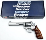 Smith & Wesson, Model 617,