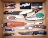(17) assorted folding and fixed blade knives to
