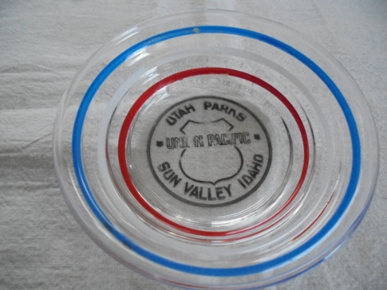 SMALL UNION PACIFIC GLASS DISH WITH "UTAH PARKS" AND "SUN VALLEY IDAHO"