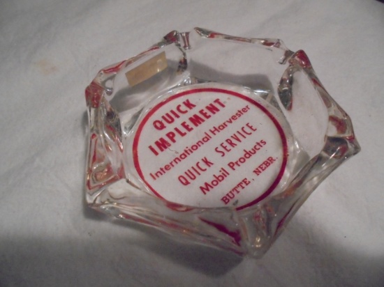 VINTAGE ADVERTISING ASH TRAY FROM "QUICK IMPLEMENT" AN INTERNATIONAL HARVESTER DEALER