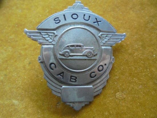 VINTAGE 'SIOUX CAB" CO." HAT BADGE FROM A TAXI COMPANY IN SIOUX CITY IOWA