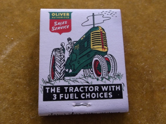 VINTAGE OLIVER TRACTOR ADVERTISING MATCH BOOK-GRAPHIC OF TRACTOR-WAKEFIELD NEBRASKA