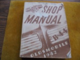 1942 ORIGINAL OLDSMOBILE SHOP MANUAL-5 1/2 BY 7 INCHES--357 PAGES