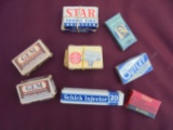SEVERAL LITTLE BOXES OF RAZOR BLADES-SOME WEAR ON BOXES--SEE PHOTO