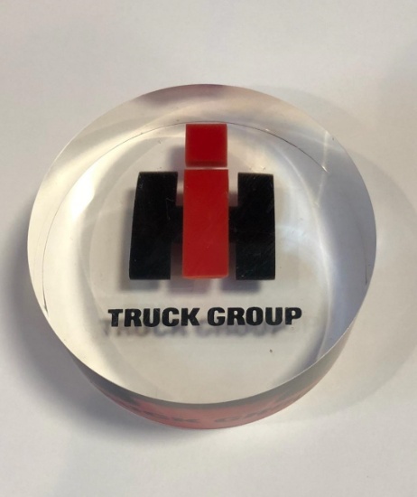I-H TRUCK GROUP  -- ADVERTISING PAPER WEIGHT - NICE