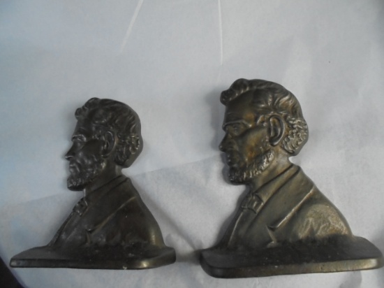 VINTAGE PAIR OF CAST IRON BOOKENDS FEATURING "LINCOLN" MADE BY CONN FOUNDRY